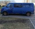 Синий Фольксваген Transporter, объемом двигателя 2.5 л и пробегом 800 тыс. км за 6500 $, фото 2 на Automoto.ua
