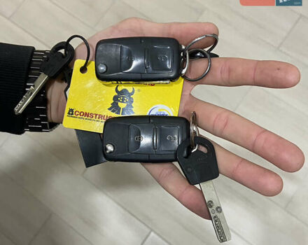 Синий Фольксваген Transporter, объемом двигателя 1.9 л и пробегом 325 тыс. км за 9000 $, фото 32 на Automoto.ua