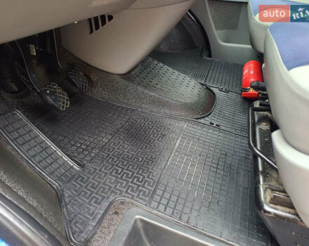 Синий Фольксваген Transporter, объемом двигателя 2.5 л и пробегом 285 тыс. км за 8500 $, фото 31 на Automoto.ua