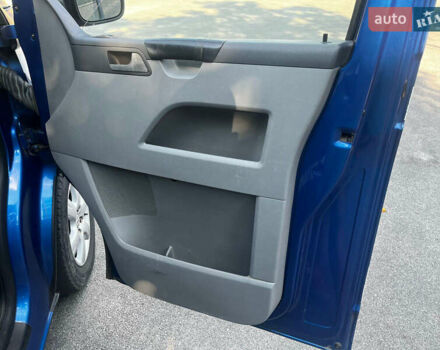 Синий Фольксваген Transporter, объемом двигателя 1.9 л и пробегом 252 тыс. км за 9499 $, фото 14 на Automoto.ua