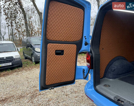 Синий Фольксваген Transporter, объемом двигателя 2.5 л и пробегом 250 тыс. км за 13200 $, фото 17 на Automoto.ua