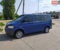 Синий Фольксваген Transporter, объемом двигателя 1.9 л и пробегом 300 тыс. км за 10000 $, фото 1 на Automoto.ua