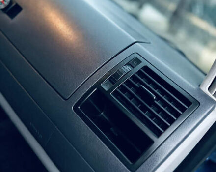 Синій Фольксваген Transporter, об'ємом двигуна 2 л та пробігом 295 тис. км за 11900 $, фото 21 на Automoto.ua