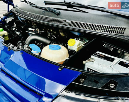 Синий Фольксваген Transporter, объемом двигателя 2 л и пробегом 297 тыс. км за 11700 $, фото 62 на Automoto.ua