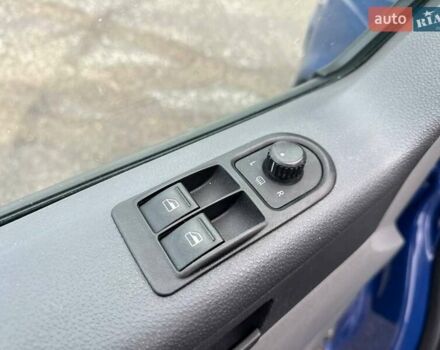 Синий Фольксваген Transporter, объемом двигателя 2 л и пробегом 280 тыс. км за 15900 $, фото 24 на Automoto.ua