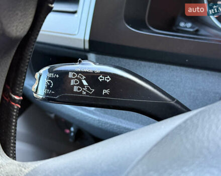 Синій Фольксваген Transporter, об'ємом двигуна 2 л та пробігом 199 тис. км за 19571 $, фото 23 на Automoto.ua