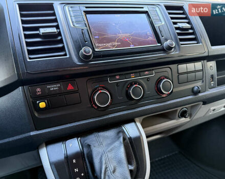 Синій Фольксваген Transporter, об'ємом двигуна 2 л та пробігом 199 тис. км за 19571 $, фото 35 на Automoto.ua