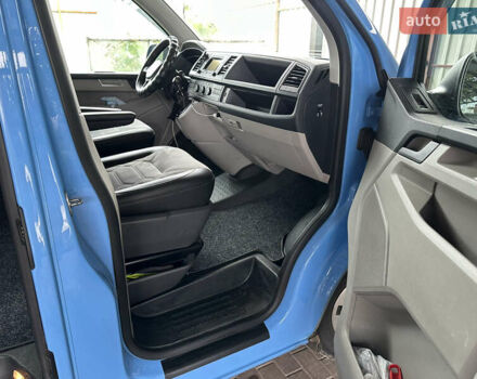 Синий Фольксваген Transporter, объемом двигателя 1.97 л и пробегом 226 тыс. км за 23000 $, фото 13 на Automoto.ua
