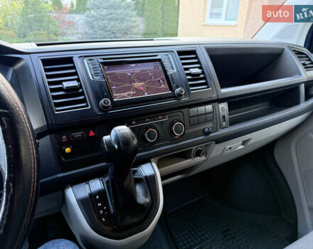 Синій Фольксваген Transporter, об'ємом двигуна 2 л та пробігом 199 тис. км за 19571 $, фото 28 на Automoto.ua