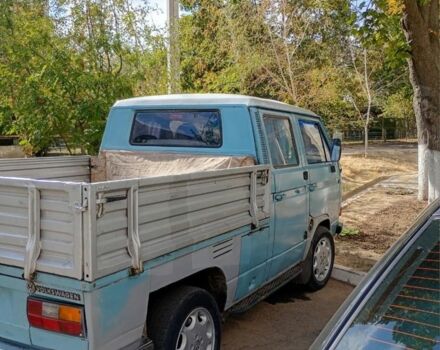 Синий Фольксваген Transporter, объемом двигателя 1.6 л и пробегом 300 тыс. км за 3500 $, фото 3 на Automoto.ua