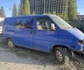 Синий Фольксваген Transporter, объемом двигателя 1.9 л и пробегом 350 тыс. км за 2700 $, фото 1 на Automoto.ua
