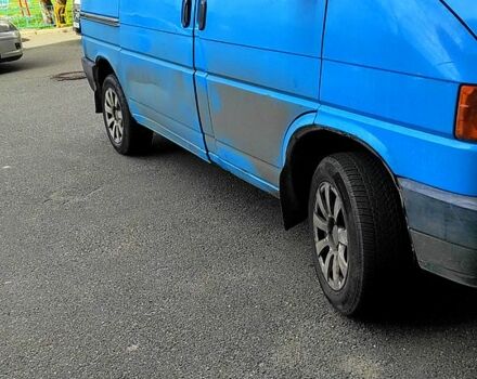 Синий Фольксваген Transporter, объемом двигателя 2.5 л и пробегом 600 тыс. км за 4500 $, фото 1 на Automoto.ua