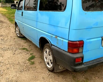 Синий Фольксваген Transporter, объемом двигателя 1.9 л и пробегом 400 тыс. км за 3000 $, фото 1 на Automoto.ua