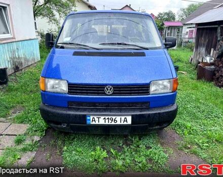 Синий Фольксваген Transporter, объемом двигателя 20 л и пробегом 259 тыс. км за 4500 $, фото 2 на Automoto.ua