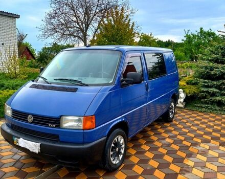 Синий Фольксваген Transporter, объемом двигателя 2.5 л и пробегом 320 тыс. км за 6000 $, фото 1 на Automoto.ua