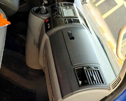 Синий Фольксваген Transporter, объемом двигателя 1.9 л и пробегом 410 тыс. км за 8000 $, фото 7 на Automoto.ua