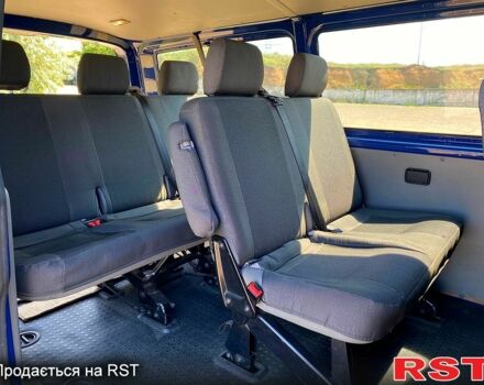 Синий Фольксваген Transporter, объемом двигателя 2.5 л и пробегом 342 тыс. км за 12000 $, фото 5 на Automoto.ua