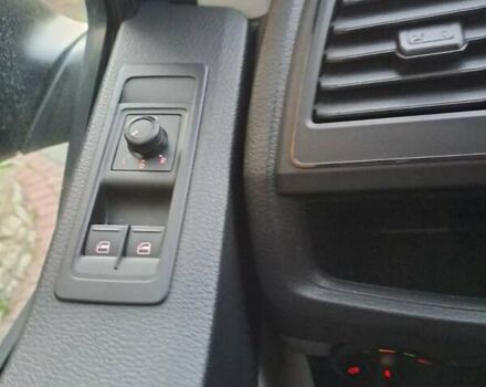 Фольксваген Transporter 2017 в Ровно на Automoto.ua Синий Фольксваген Transporter, объемом двигателя 1.97 л и пробегом 233 тыс. км за 20999 $, фото 20 на Automoto.ua