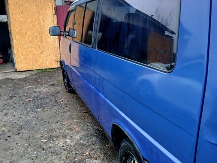 Синий Фольксваген Transporter, объемом двигателя 2.4 л и пробегом 470 тыс. км за 5000 $, фото 1 на Automoto.ua