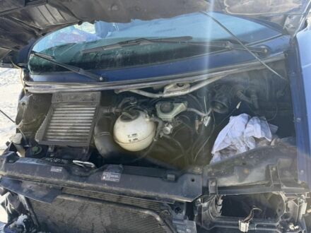 Синий Фольксваген Transporter, объемом двигателя 2.5 л и пробегом 470 тыс. км за 1650 $, фото 1 на Automoto.ua