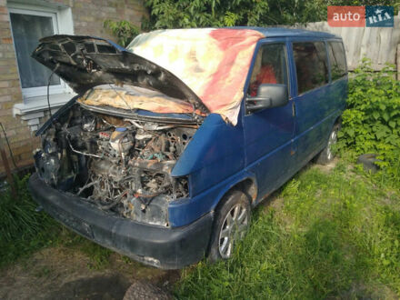 Синій Фольксваген Transporter, об'ємом двигуна 2 л та пробігом 200 тис. км за 2000 $, фото 1 на Automoto.ua