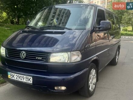 Синий Фольксваген Transporter, объемом двигателя 2.46 л и пробегом 320 тыс. км за 7800 $, фото 1 на Automoto.ua