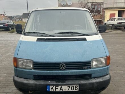 Синий Фольксваген Transporter, объемом двигателя 2.5 л и пробегом 381 тыс. км за 3369 $, фото 1 на Automoto.ua