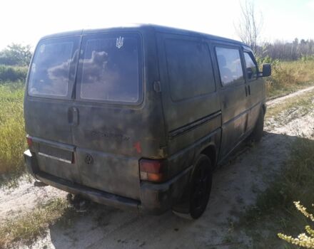 Зеленый Фольксваген Transporter, объемом двигателя 2.4 л и пробегом 360 тыс. км за 2800 $, фото 2 на Automoto.ua