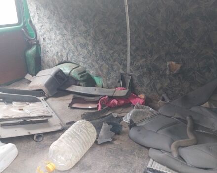 Фольксваген Transporter 1992 в Николаеве на Automoto.ua Зеленый Фольксваген Transporter, объемом двигателя 2.4 л и пробегом 300 тыс. км за 2500 $, фото 5 на Automoto.ua