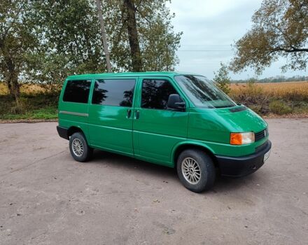 Зелений Фольксваген Transporter, об'ємом двигуна 2 л та пробігом 500 тис. км за 5200 $, фото 1 на Automoto.ua