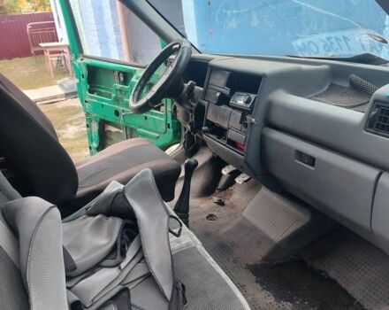 Фольксваген Transporter 1992 в Николаеве на Automoto.ua Зеленый Фольксваген Transporter, объемом двигателя 2.4 л и пробегом 300 тыс. км за 2500 $, фото 4 на Automoto.ua