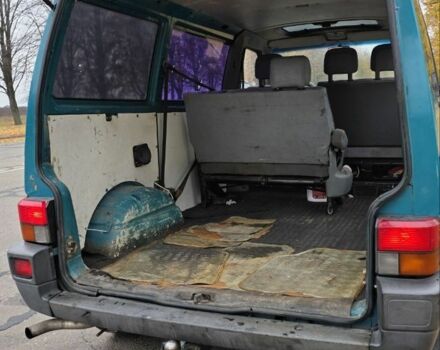 Фольксваген Transporter 1992 в Сумах на Automoto.ua Зеленый Фольксваген Transporter, объемом двигателя 2.4 л и пробегом 421 тыс. км за 3299 $, фото 9 на Automoto.ua