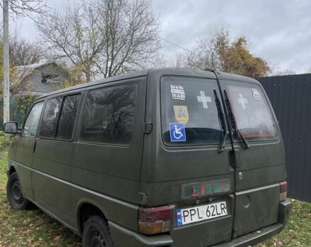 Зелений Фольксваген Transporter, об'ємом двигуна 2.4 л та пробігом 400 тис. км за 1300 $, фото 1 на Automoto.ua