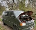 Зелений Фольксваген Transporter, об'ємом двигуна 2.4 л та пробігом 400 тис. км за 1300 $, фото 1 на Automoto.ua
