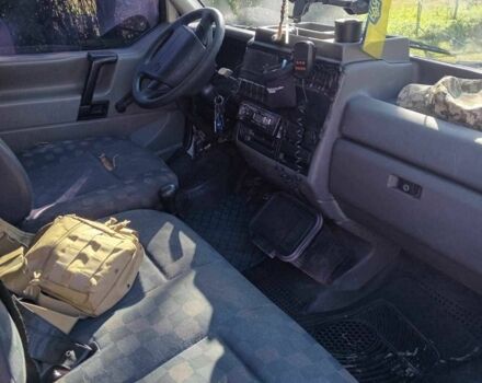 Зеленый Фольксваген Transporter, объемом двигателя 0 л и пробегом 420 тыс. км за 2300 $, фото 3 на Automoto.ua