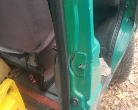 Зеленый Фольксваген Transporter, объемом двигателя 1.9 л и пробегом 1 тыс. км за 3555 $, фото 4 на Automoto.ua