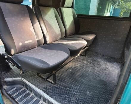 Зелений Фольксваген Transporter, об'ємом двигуна 2.4 л та пробігом 658 тис. км за 4000 $, фото 6 на Automoto.ua