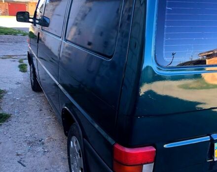 Зелений Фольксваген Transporter, об'ємом двигуна 1.9 л та пробігом 275 тис. км за 4200 $, фото 1 на Automoto.ua