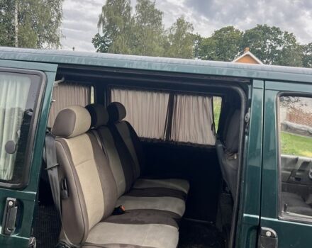 Зелений Фольксваген Transporter, об'ємом двигуна 1.9 л та пробігом 370 тис. км за 4200 $, фото 2 на Automoto.ua