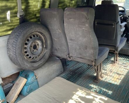 Зелений Фольксваген Transporter, об'ємом двигуна 2 л та пробігом 330 тис. км за 2500 $, фото 5 на Automoto.ua