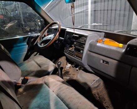 Зеленый Фольксваген Transporter, объемом двигателя 2.4 л и пробегом 300 тыс. км за 2400 $, фото 3 на Automoto.ua