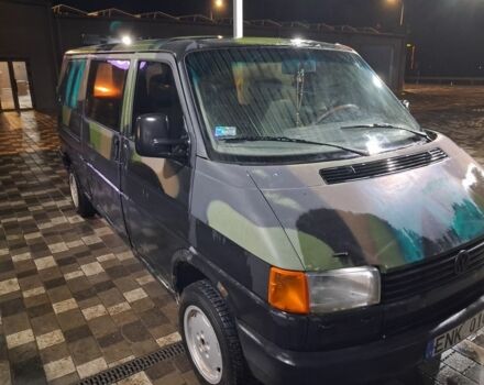 Зеленый Фольксваген Transporter, объемом двигателя 2.4 л и пробегом 300 тыс. км за 2400 $, фото 1 на Automoto.ua