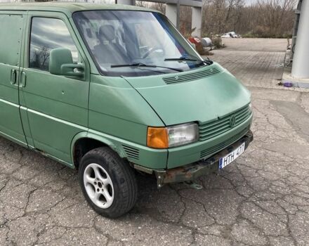 Зелений Фольксваген Transporter, об'ємом двигуна 2.4 л та пробігом 280 тис. км за 1543 $, фото 6 на Automoto.ua