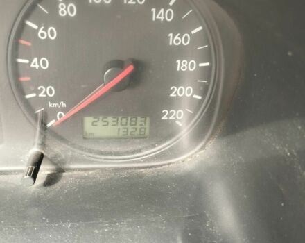 Зеленый Фольксваген Transporter, объемом двигателя 0 л и пробегом 253 тыс. км за 7800 $, фото 5 на Automoto.ua