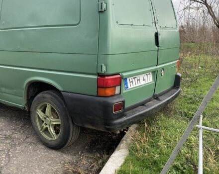 Зелений Фольксваген Transporter, об'ємом двигуна 2.4 л та пробігом 280 тис. км за 1543 $, фото 5 на Automoto.ua