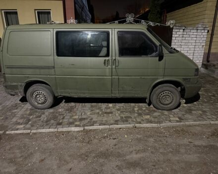 Зелений Фольксваген Transporter, об'ємом двигуна 2.4 л та пробігом 555 тис. км за 775 $, фото 1 на Automoto.ua
