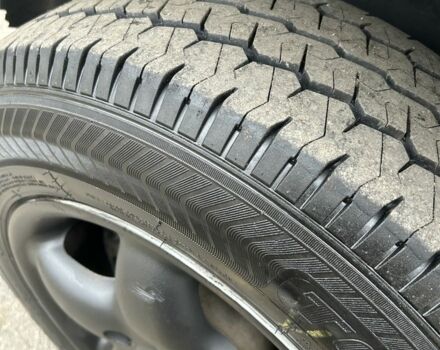 Зелений Фольксваген Transporter, об'ємом двигуна 2.5 л та пробігом 407 тис. км за 2700 $, фото 4 на Automoto.ua