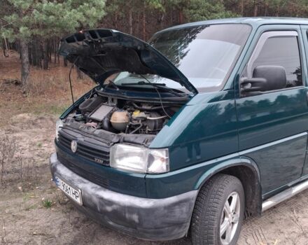 Зелений Фольксваген Transporter, об'ємом двигуна 2.5 л та пробігом 398 тис. км за 6500 $, фото 2 на Automoto.ua