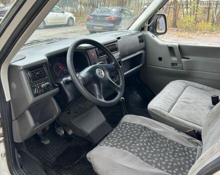 Зелений Фольксваген Transporter, об'ємом двигуна 2.5 л та пробігом 407 тис. км за 2700 $, фото 6 на Automoto.ua