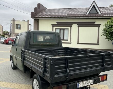 Зелений Фольксваген Transporter, об'ємом двигуна 2.4 л та пробігом 308 тис. км за 2750 $, фото 6 на Automoto.ua